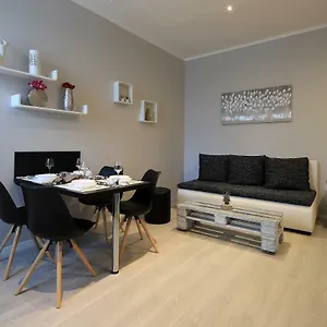 https://apartments-karla-rijeka.primorje-gorskikotar.com